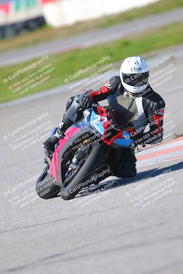 media/Jan-20-2023-Fastrack Riders (Fri) [[f2ad32aba3]]/Private/session 4 turn 6/